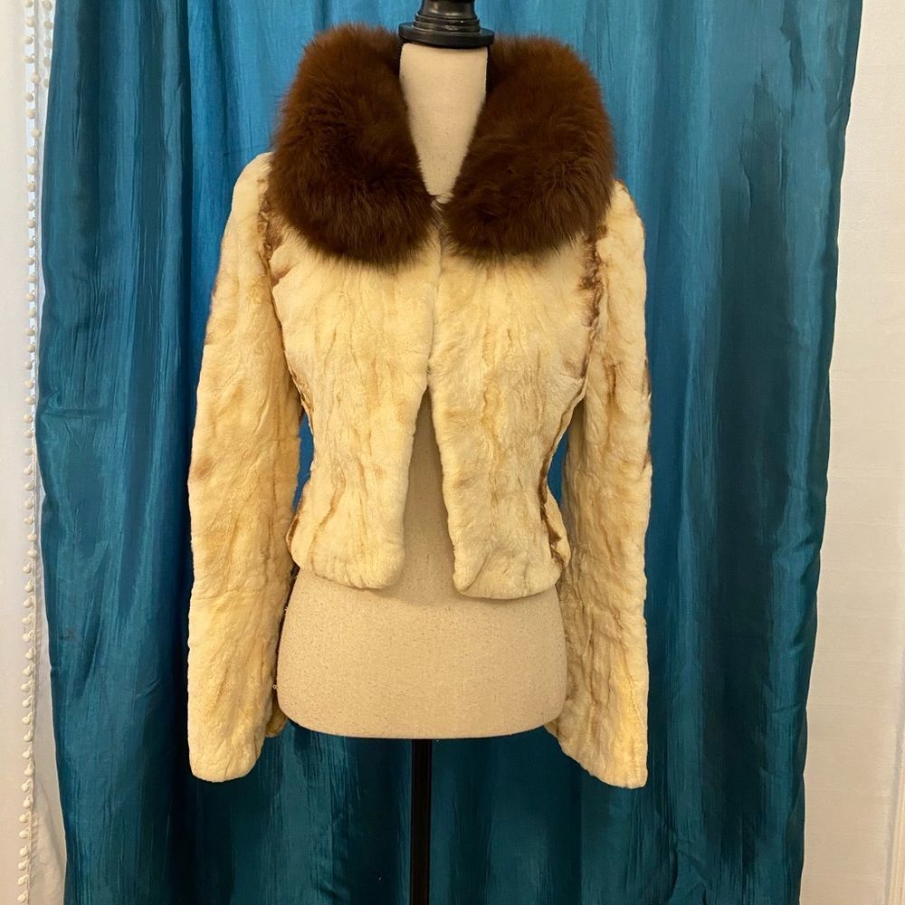 Tuleh trimmed chinchilla ana fox collar cropped jacket, XS
